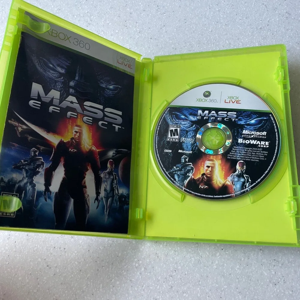 Mass Effect Microsoft Xbox 360 RPG Video Game BioWare NTSC Complete CIB